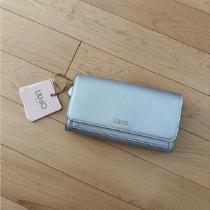 NWT Liu Jo Silver Women's Wallet with Chain